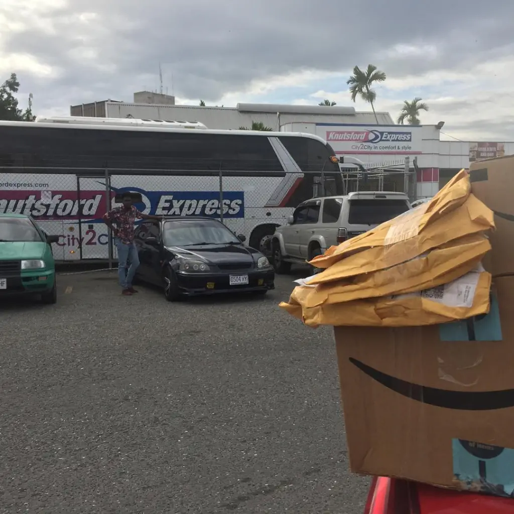 Knutsford Express pickup